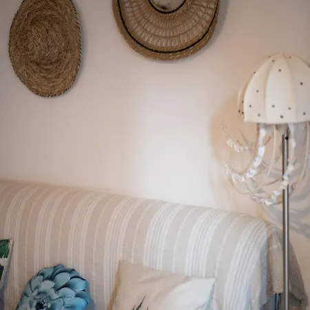 Apartment Just Steps From The Canal Port *