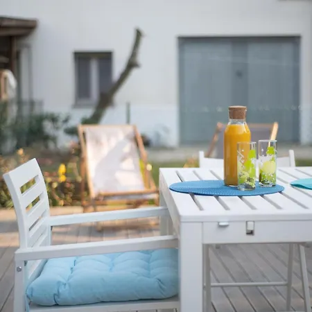 Just Steps From The Canal Port Apartamento