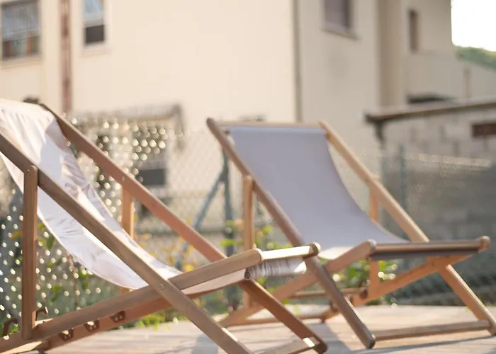 Just Steps From The Canal Port *